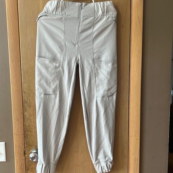 Under Armour Khaki Joggers White Size XS​​​​